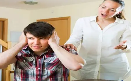 أبحاث تكشف علاقة نقص النوم بسلوكيات المراهقين العدوانية