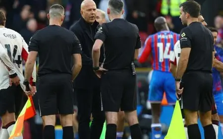 سلوت يهاجم لاعب ليفربول بعد الهزيمة المفاجئة أمام كريستال بالاس