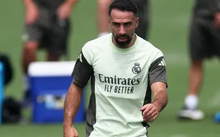 إصابة كارفاخال تثير القلق في ريال مدريد واحتمالات غيابه عن الكلاسيكو