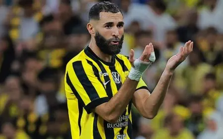 كريم بنزيما يخطف الأضواء ويثير الجدل حول إقالة لوران بلان من تدريب الاتحاد