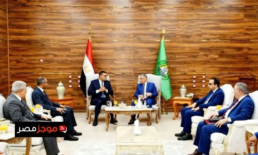 اجتماع وزير الإسكان مع محافظ الإسماعيلية لبحث مشاريع العمل المشتركة