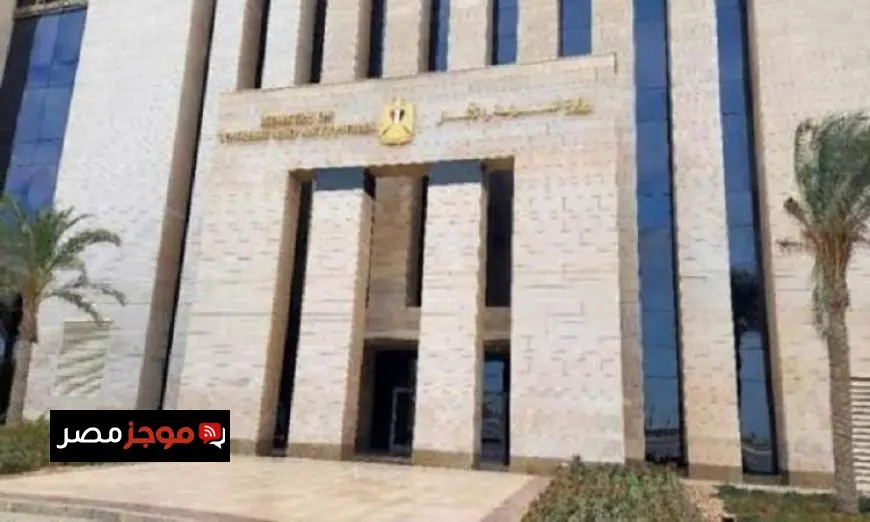 إجراءات الحج تبدأ مبكرا وشركات السياحة تفتح أبوابها لاستقبال طلبات الراغبين