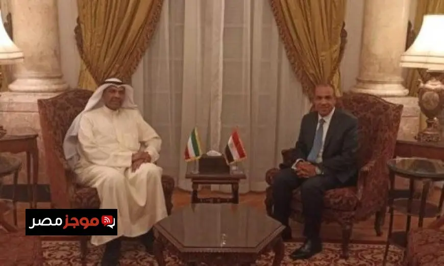 وزير الخارجية يجتمع مع نظيره الكويتي لتعزيز أواصر التعاون الثنائي