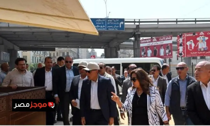 صور حديثة لمدبولي وهو يتابع تقدم أعمال تطوير سوق العتبة في قلب القاهرة
