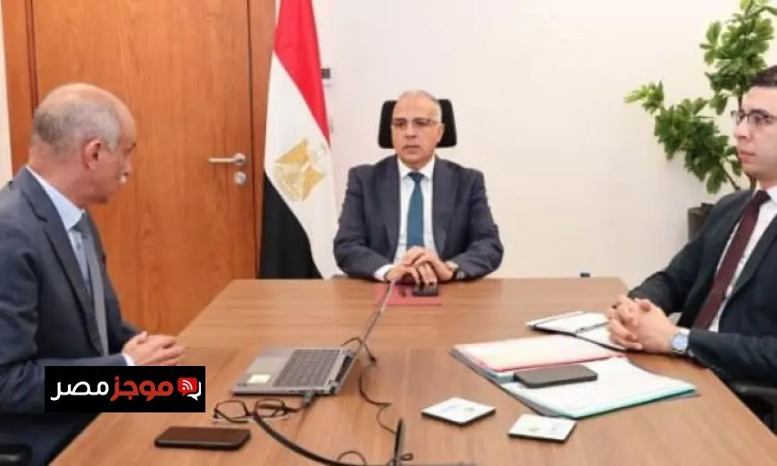 وزير الري يستعرض تقدم تطوير المنظومة الفنية والتشغيلية لسد أسوان العالي