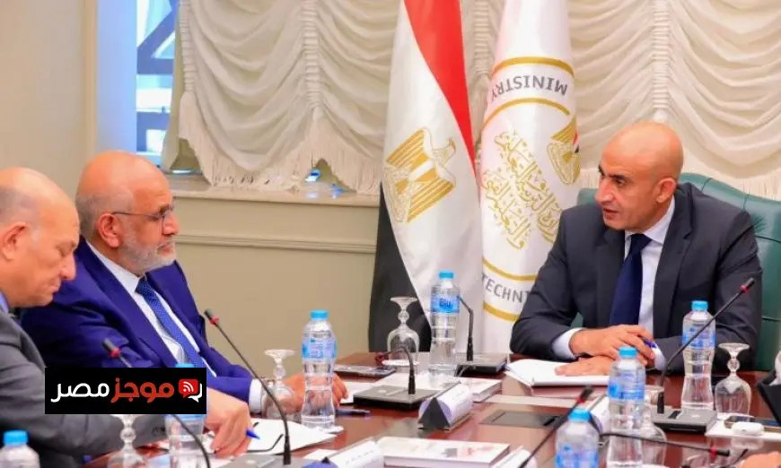 وزير التعليم يعقد اجتماعاً مع المدير التنفيذي لمصر في مجموعة البنك الدولي لتعزيز سبل التعاون