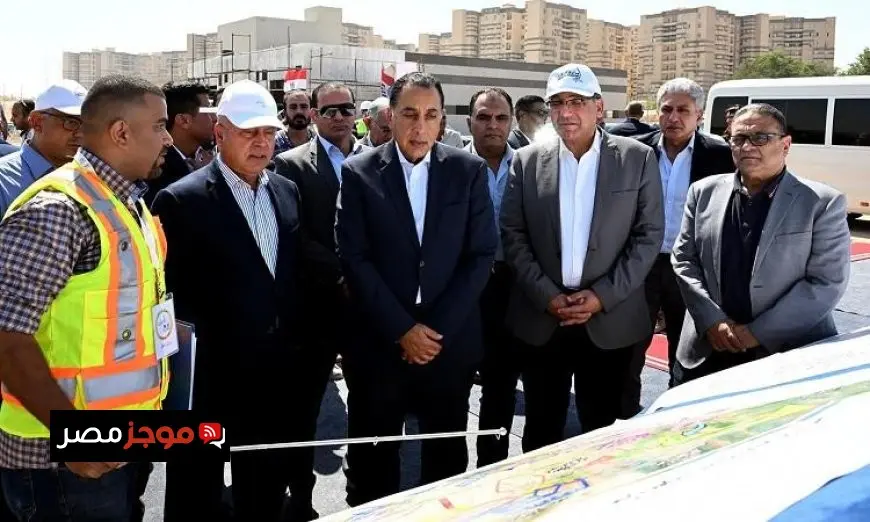 مدبولي يراقب تقدم أعمال محطة الأتوبيس الترددي بجوار المتحف المصري الكبير