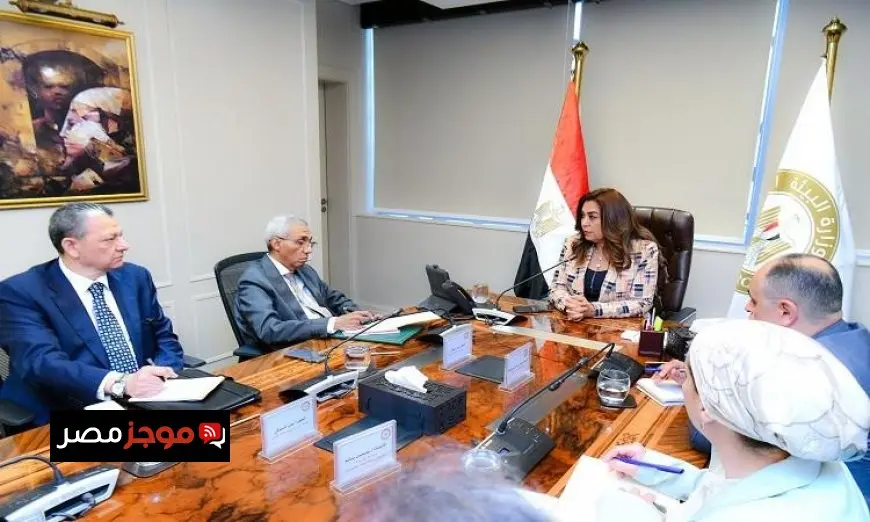 منال عوض تجتمع مع ممثلي الجهات المنظمة لاحتفالية المتحف المصري الكبير