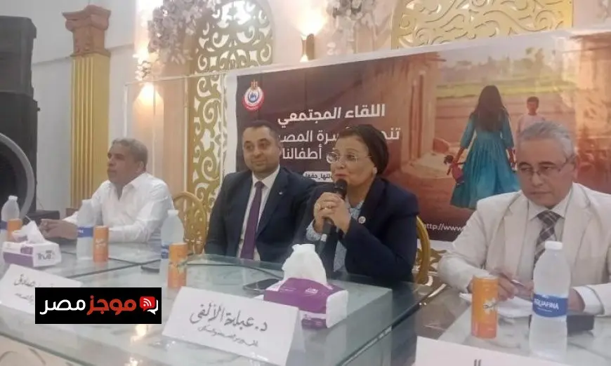 نائب وزير الصحة تتابع سير العمل في وحدة طب الأسرة ومركز تنمية الأسرة بقرية بخانس في قنا