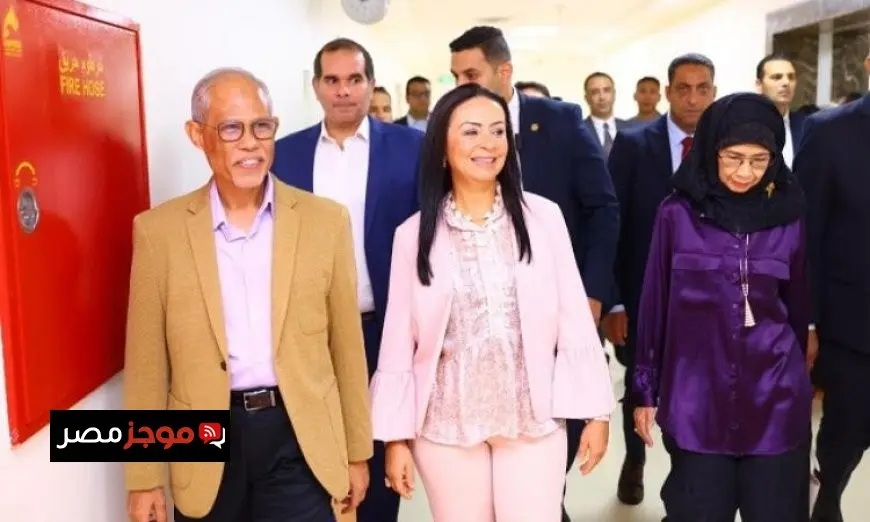 وزيرة التضامن تزور مستشفى الناس برفقة وزير التنمية الاجتماعية في سنغافورة