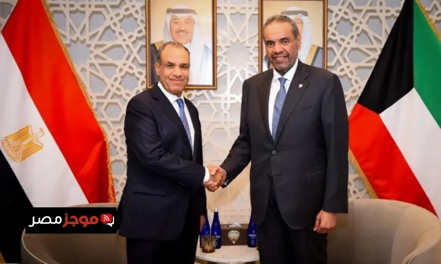 وزير الخارجية يؤكد على ضرورة تعزيز التعاون مع الكويت في إفريقيا