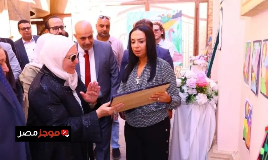 وزيرة التضامن تقوم بزيارة أكاديمية ألزهايمر وتستعرض وحدة الرعاية عن بعد