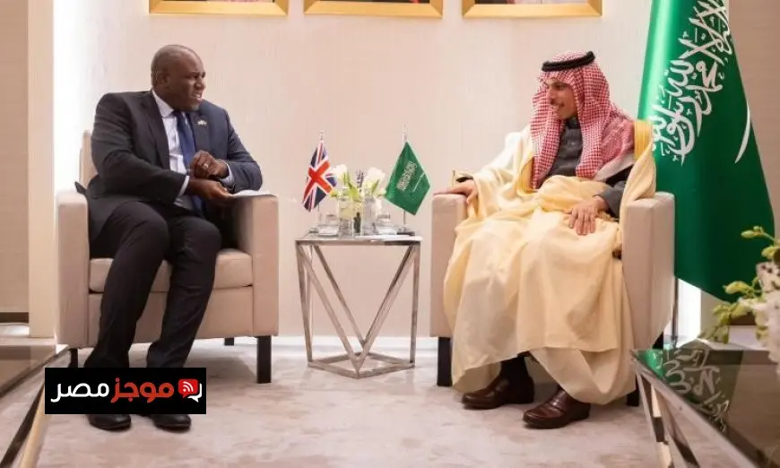 وزير الخارجية السعودي ونظيره البريطاني يناقشان التوترات الحالية في قطاع غزة