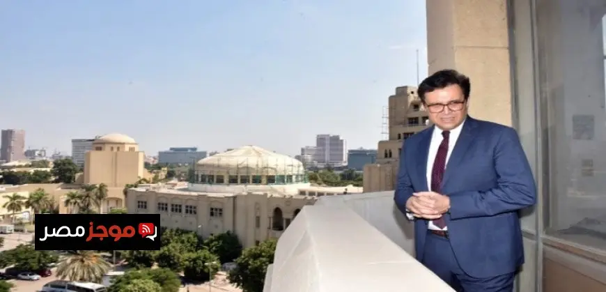 وزير الثقافة يتفقد عددًا من المواقع الثقافية بدار الأوبرا