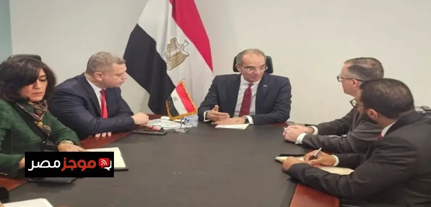 وزير الاتصالات يبحث مع مسؤولى كبرى الشركات الأمريكية التوسع فى استثماراتها فى مصر