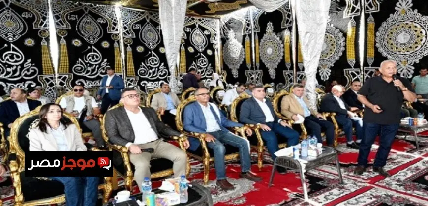 وزير الإسكان ومحافظ البحيرة يزوران مشروعات مياه الشرب والصرف الصحي ويستعرضان جهود حياة كريمة بالمحافظة