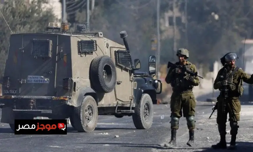 قوات الاحتلال تقتحم قرية جنوب طولكرم وتعتقل الفلسطينيين بعد مداهمة المنازل
