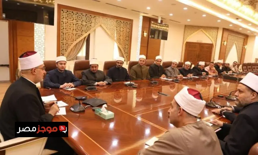 مفتي الجمهورية يواصل متابعة سير العمل في القطاع الشرعي ويشارك في معرض القاهرة الدولي للكتاب