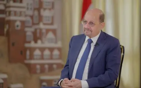 وزير الخارجية اليمني يؤكد أهمية دعم حكومة اليمن كأولوية ملحة