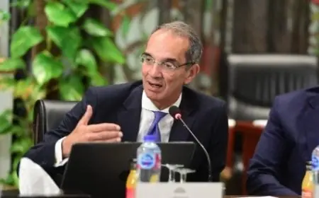 وزير الاتصالات يعلن زيادة غير مسبوقة في سرعة الإنترنت من 5 إلى 90 ميجا