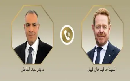 وزير الخارجية يتباحث مع نظيره الهولندي حول التطورات الأخيرة في Gaza