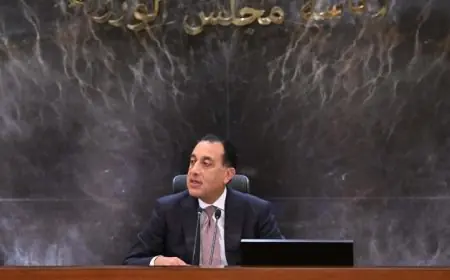 رئيس الوزراء يحتفل بذكرى نصر أكتوبر مع وزير الدفاع