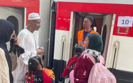 سكك حديد مصر تعزز جهودها لتسهيل عودة السودانيين إلى وطنهم بأمان