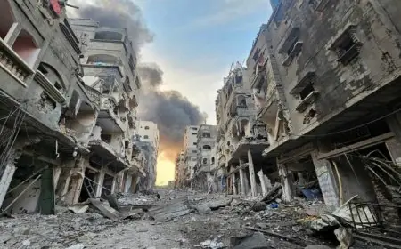 غارات إسرائيلية على غزة تسفر عن إصابات بين الفلسطينيين