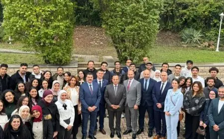 سفير مصر في المجر يؤكد اهتمام الدولة الكبير بأبنائها الطلاب في الخارج