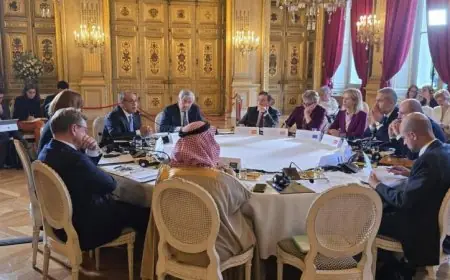 وزير الخارجية يحضر الاجتماع الوزاري لمناقشة تنفيذ خطة السلام الأمريكية