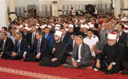 صور حصرية للأزهري وعياد والمسلماني أثناء وصولهم إلى مسجد أبي بكر في الإسماعيلية