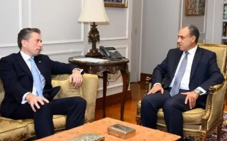 وزير الخارجية يستضيف وكيل الأمين العام للشئون الإنسانية في زيارة هامة