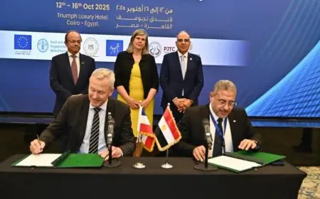 وزير الري ومبعوثة المياه الهولندية يوقعان بروتوكول تعاون تاريخي لتعزيز إدارة المياه