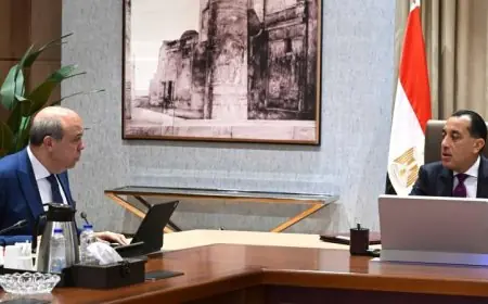 مدبولي يجتمع بوزير الطيران لمتابعة المشروع الضخم لمبنى 4 في المطار