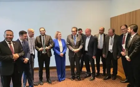 وزير الصحة يجتمع بالرئيس التنفيذي لمعهد WifOR الألماني خلال قمة الصحة في برلين