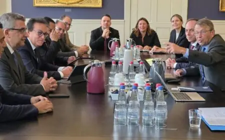 عبد الغفار يستعرض مع جامعة شاريتيه الألمانية آفاق التعاون في المجالات الصحية المتنوعة