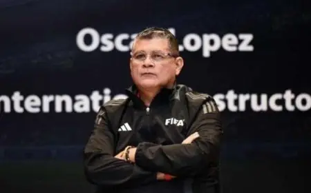 أوسكار رويز يعود من تشيلي ويجتمع مع حكام تقنية الفيديو لمناقشة أحدث التطورات