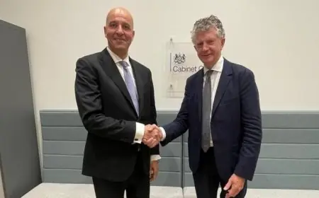 مستشار الأمن القومي البريطاني يثني على قمة شرم الشيخ للسلام وأثرها الإيجابي