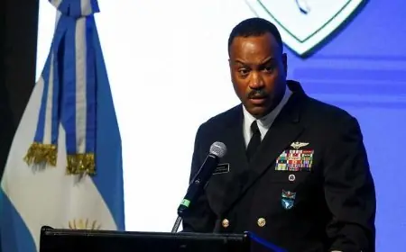 قائد القوات الأمريكية في البحر الكاريبي يستعد للتقاعد قريباً