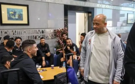 بعثة الأهلي تصل مطار القاهرة استعدادًا للسفر إلى بروندي لمواجهة إيجل نوار