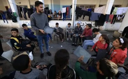 الأونروا تؤكد استعداد أكثر من 8 آلاف معلم لاستئناف التعليم في غزة