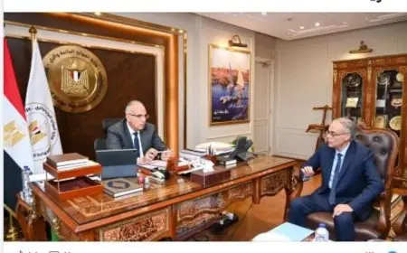 وزير الري يناقش جهود تطوير وصيانة محطات رفع المياه لضمان استدامة الموارد المائية