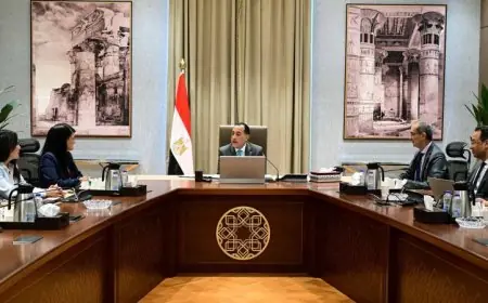 رئيس الوزراء يراقب التقدم في تنفيذ مراكز البيانات الحكومية