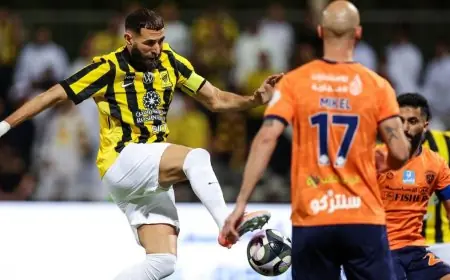 كريم بنزيما يفوت ركلة جزاء في بداية صعبة للمدرب كونسيساو مع نادي الاتحاد