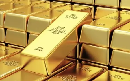 الذهب يرتفع بشكل قياسي ويقترب من 4200 دولار للأوقية