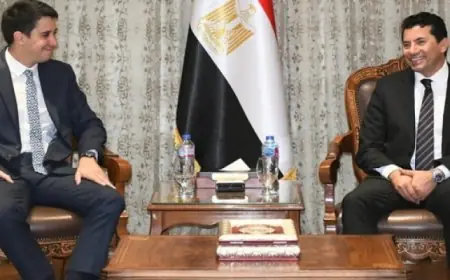 وزير الرياضة يناقش تعزيز التعاون مع الأمين العام المساعد للأمم المتحدة لشؤون الشباب