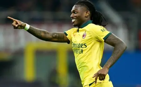 ميلان يتصدر الدوري الإيطالي بعد 500 يوم من الانتظار ولياو يحقق انتصاراً تاريخياً