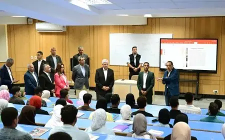 مدبولي من جامعة السويس يشيد بإنشاء الجامعات الأهلية كخطوة ثورية نحو تطوير التعليم