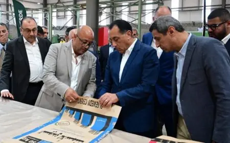 افتتاح رئيس الوزراء لمصنع بريمفيرد المتخصص في الأكياس والصناعات الورقية