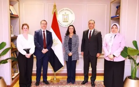 وزيرة التضامن تبرز العلاقات القوية بين مصر وبريطانيا وتعاونها المثمر